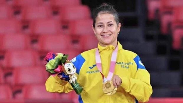 Ukraynalı sporcu olimpiyatlarda kazandığı altın madalyasını satışa çıkardı
