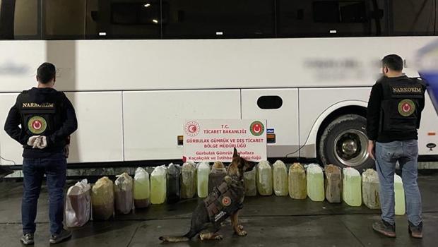 Yolcu otobüsünün yakıt deposundan çıktı: 345 kilo uyuşturucu...