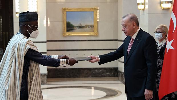 Cumhurbaşkanı Erdoğan'dan büyükelçi kabulü