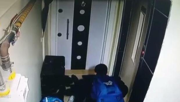 Esenyurt'ta ayakkabı hırsızlığı kamerada