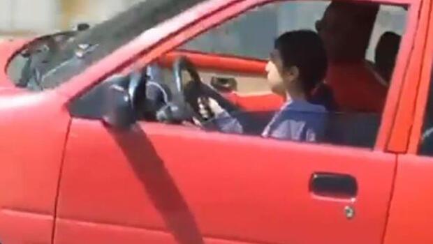 Gören şaşkına döndü: Maltepe’de trafikte çocuk sürücü