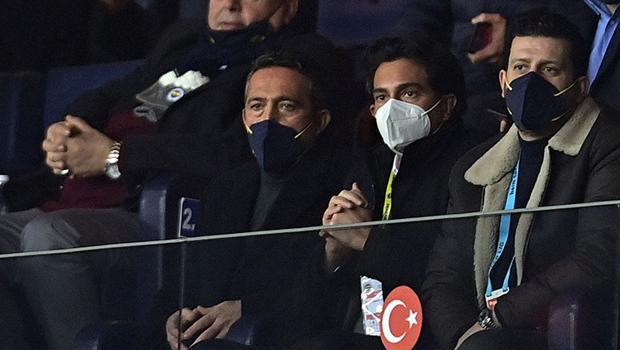 Son Dakika: Fenerbahçe'de yolcular netleşiyor! Jose Sosa bavulunu toplamaya başladı...
