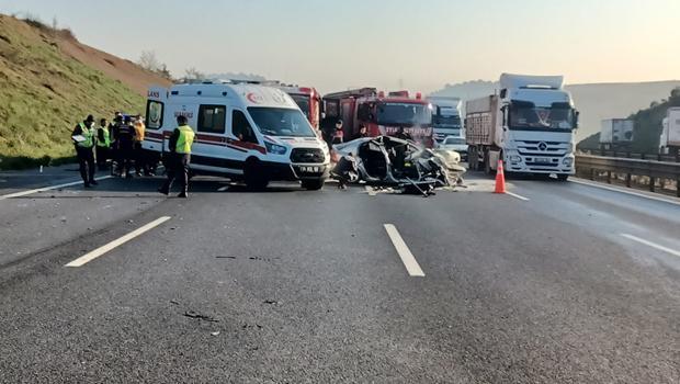 Çekmeköy’de feci kaza! Otomobille kamyon çarpıştı: 1 ölü, 1 yaralı