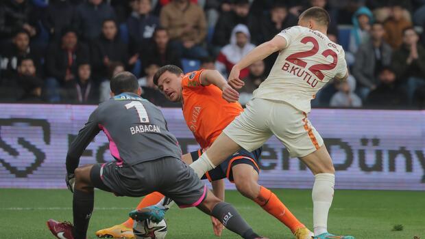 Medipol Başakşehir - Galatasaray karşılaşmasından en özel fotoğraflar