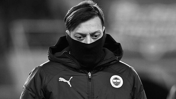 Son Dakika: Fenerbahçe'de Mesut Özil ile yollar ayrıldı! İşte görüştüğü Süper Lig ekibi...