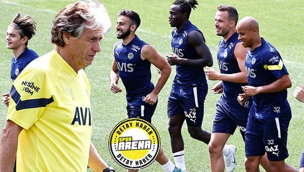 Fenerbahçe'de açıkladığı UEFA listesinin şifreleri! 24 saat detayı... Transfer mi oluyor?