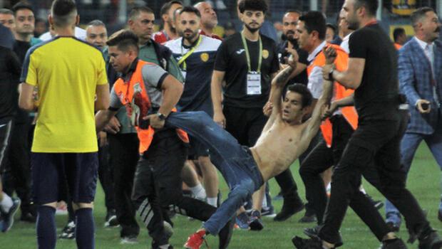 Ankaragücü maçında Beşiktaşlı futbolculara saldıran kişi için 3 yıla kadar hapis istemi