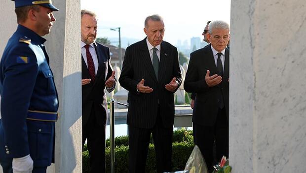 Cumhurbaşkanı Erdoğan Aliya İzzetbegoviç’in kabrini ziyaret etti