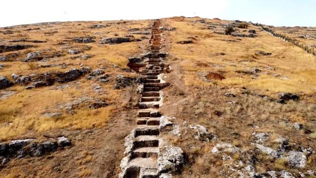 Sonsuzluk Merdiveni... Nerede son bulacağı merak ediliyor