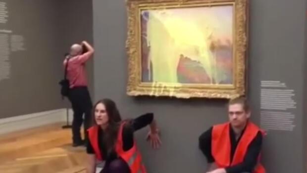 110 milyon dolarlık tabloya patates püreli saldırı