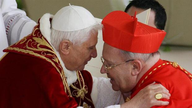 Fransa'da 11 piskopos cinsel tacizle suçlandı! Bir kardinal taciz iddiasını kabul etti... 