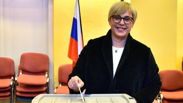 Slovenya'da bir ilk: Natasa Pirc Musar cumhurbaşkanı oldu