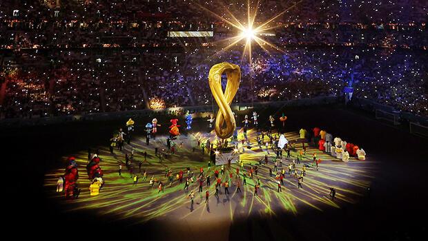 Katar 2022 Dünya Kupası'nda görkemli açılış! Dünya yıldızları sahne aldı