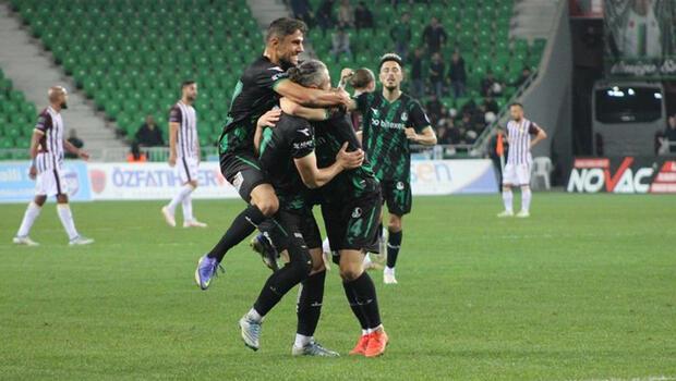6 gollü maçta 3 puan Sakaryaspor'un