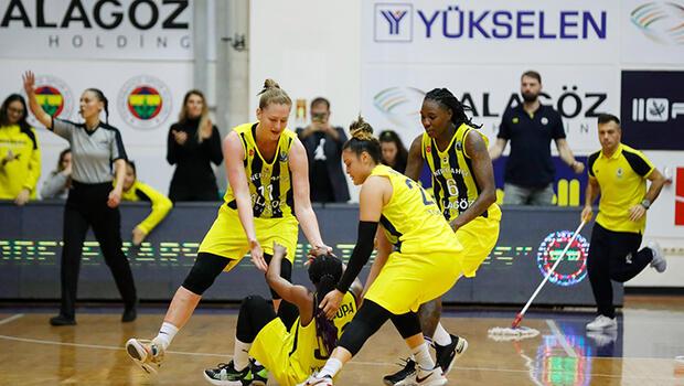 Fenerbahçe Alagöz Holding, FIBA Kadınlar Avrupa Ligi'nde ZVVZ USK Prag'ı devirdi!