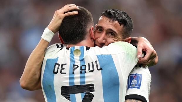 Dünya Kupası'ndaki Arjantin - Fransa finalinde Angel Di Maria hüngür hüngür ağladı