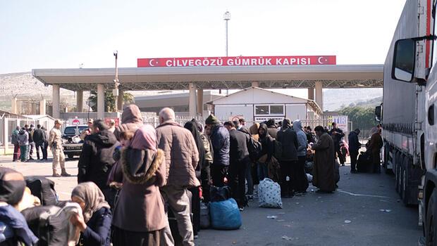 Suriyeli sığınmacılar Hatay sınırına akın etti