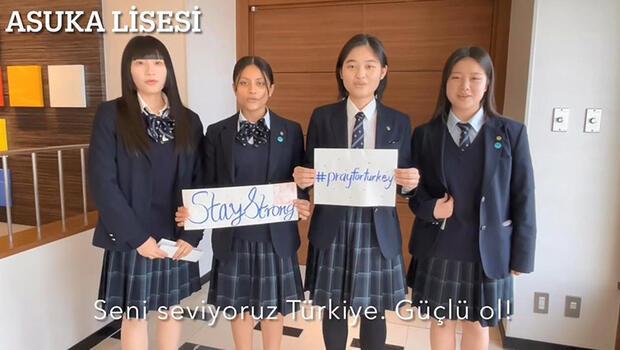 Japonya’daki öğrencilerden depremzedelere destek mesajı