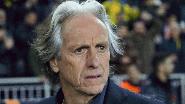 Jorge Jesus'un play-off çıkışıyla ilgili çarpıcı yorum: Türkiye macerasını kafasında bitirmiş, sezon sonu gitmeye zemin hazırlıyor