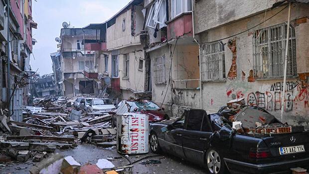 Malatya'da yıkılan binalarla ilgili soruşturmada 42 tutuklama