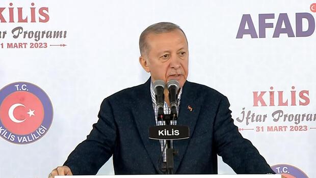 Son dakika.. Erdoğan, Kilis'te depremzedelerle iftar yaptı: Bir masayı idare edemeyenler, Türkiye'yi yönetemez