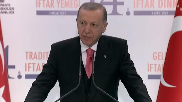 Son dakika: Cumhurbaşkanı Erdoğan'dan 14 Mayıs mesajı: Dalga dalga gelen zaferin ayak seslerini duyuyoruz