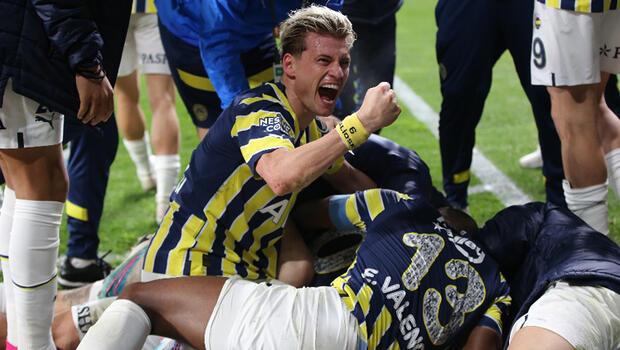 Fenerbahçe bitti demeden bitmiyor! Bu istatistikte 23 puanla Süper Lig'in zirvesinde 