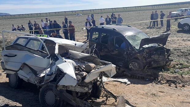 Konya’da feci kaza: 5 ölü, 2 yaralı