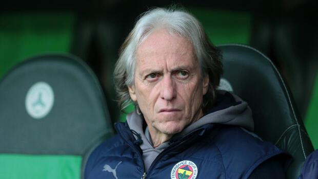 Fenerbahçe Teknik Direktörü Jorge Jesus: 'Rakibimizin gerisindeyiz, bu sonuç iyi olmadı'