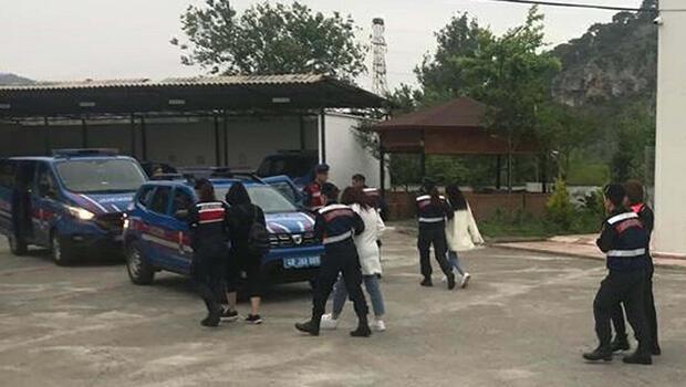 Muğla ve Denizli'de, masaj salonlarına fuhuş operasyonu: 8 gözaltı