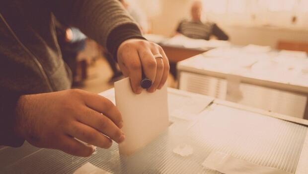 Oy pusulası nasıl katlanır? Pusulaya mühür bulaşırsa ne olur, oy geçersiz sayılır mı?