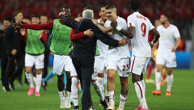 Son Dakika: UEFA Avrupa Ligİ'nde finalin adı belli oldu: Roma-Sevilla