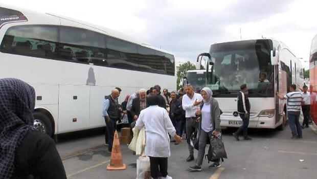 AK Parti İstanbul İl Başkanlığı'ndan farklı şehirde oy kullanacaklar için 815 otobüs 