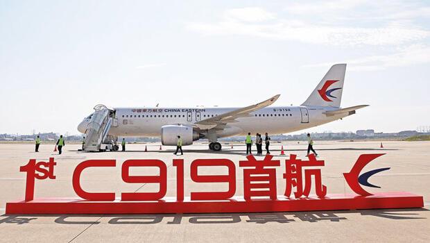 Çin’in yerli uçağı ilk seferini yaptı