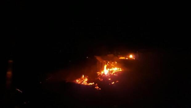 İzmir’in Urla ilçesinde makilik yangını