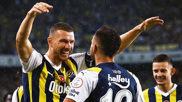 Fenerbahçe - Gaziantep FK maçına Edin Dzeko damgası! İlk lig maçında tarihe geçti