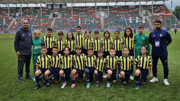 Fenerbahçe'nin genç futbolcuları Moskova'da görücüye çıktı