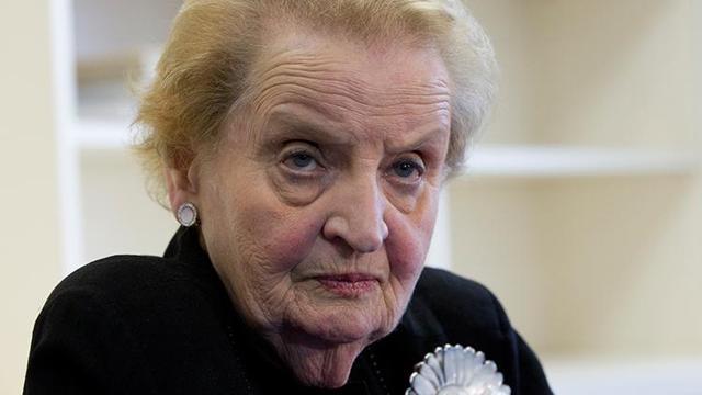 Broşlarıyla dünya tarihine yön veren Albright'ın hayatı... Kendisi hakkındaki gerçeği medya sayesinde 60 yaşında öğrendi!