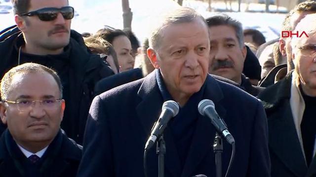 Cumhurbaşkanı Erdoğan açıkladı: Üniversitelerde yaza kadar uzaktan eğitim... Yurtlar depremzedelere açılıyor