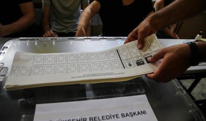 Son dakika! İstanbul'da oy verme işlemi başladı Son dakika! İstanbul'da oy verme işlemi başladı