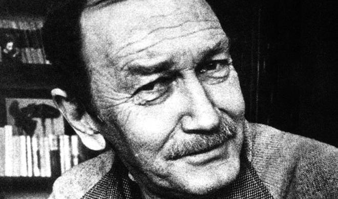 Turgut Uyar’ın tam ortası: Divan Turgut Uyar’ın tam ortası: Divan