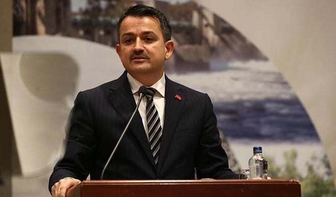 Bakan Pakdemirli: Modern sulama tarımda verimliliği artırıyor Bakan Pakdemirli: Modern sulama tarımda verimliliği artırıyor