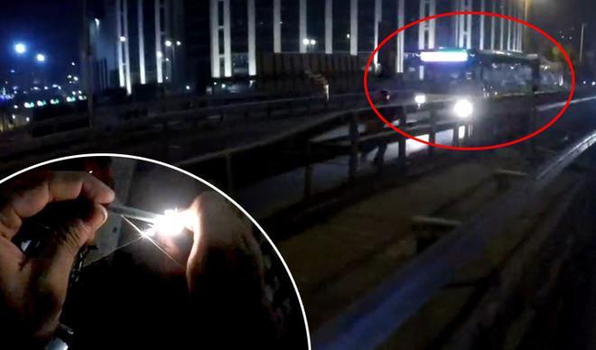 İstanbul’da şoke eden olay! E-5’te attı, otobüsün altında patladı… İstanbul’da şoke eden olay! E-5’te attı, otobüsün altında patladı…