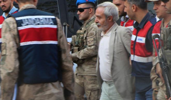Eski Diyarbakır Büyükşehir Belediye Başkanı Mızraklı tutuklandı Eski Diyarbakır Büyükşehir Belediye Başkanı Mızraklı tutuklandı