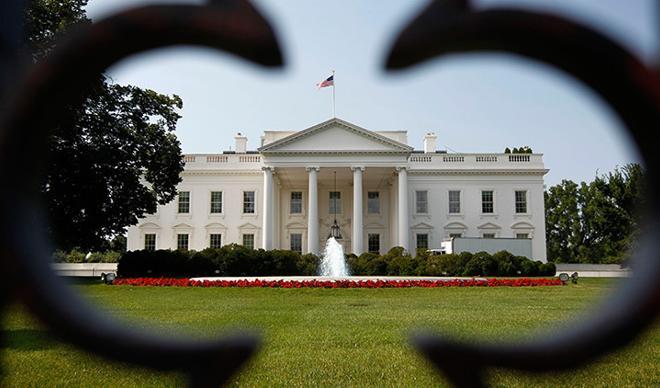 Beyaz Saray NYT ve Washington Post'un aboneliklerini sonlandırıyor Beyaz Saray NYT ve Washington Post'un aboneliklerini sonlandırıyor