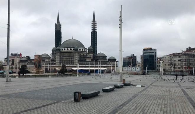 İstanbul’da bugün… Hayalet kente büründü! İstanbul’da bugün… Hayalet kente büründü!