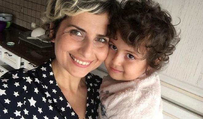 Güzel haberi Öykü Arin'in annesi duyurdu: 'Corona günlerinde hayat kurtardı' Güzel haberi Öykü Arin'in annesi duyurdu: 'Corona günlerinde hayat kurtardı'