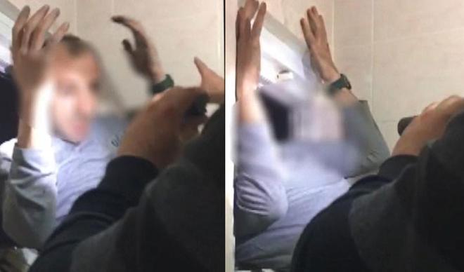 Dehşete düşüren olay! Tuvalet penceresinde böyle yakalandı... Dehşete düşüren olay! Tuvalet penceresinde böyle yakalandı...