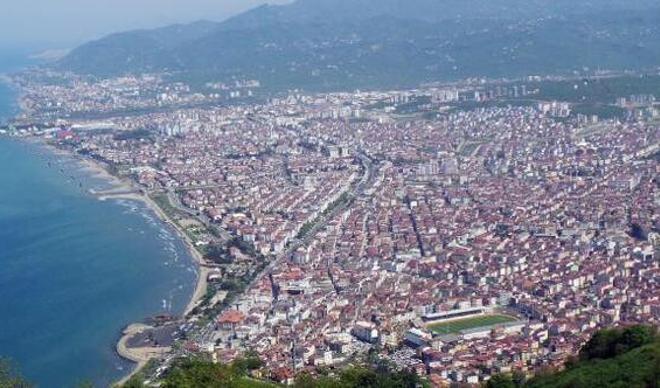 Ordu’da sokağa maske atmak ve evden çalışan kamu görevlisinin dışarı çıkması yasaklandı Ordu’da sokağa maske atmak ve evden çalışan kamu görevlisinin dışarı çıkması yasaklandı