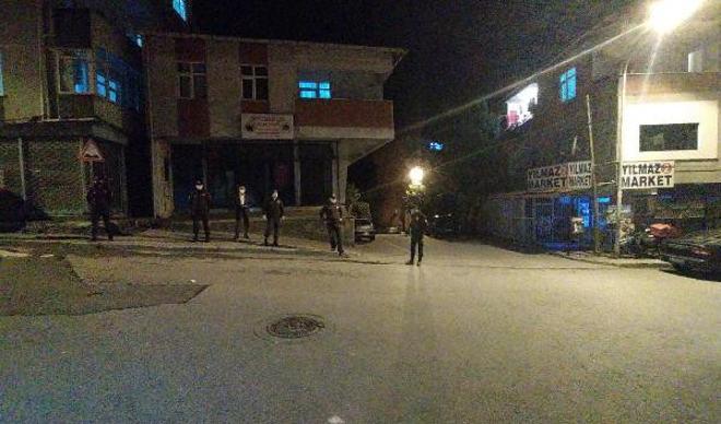 Sultanbeyli'de iki aile arasında kavga: 2'si ağır 6 yaralı Sultanbeyli'de iki aile arasında kavga: 2'si ağır 6 yaralı